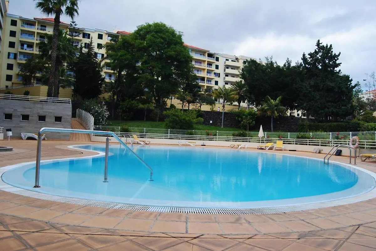 דירות פונשל Aurora Park Com Piscina